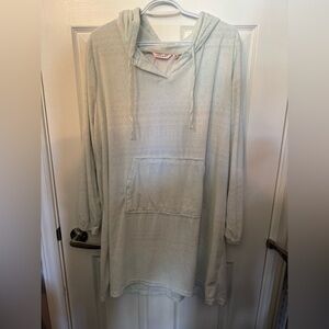 La Vie En Rose Soft Cream Hooded nightgown